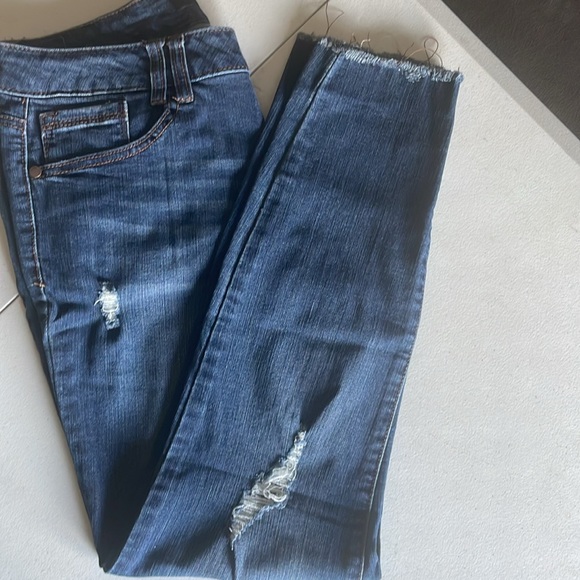 1822 Denim - Picture 4 of 4